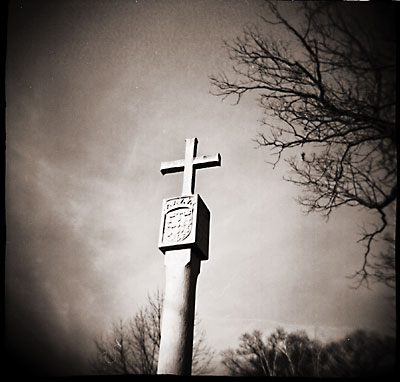 holga_cross.jpg