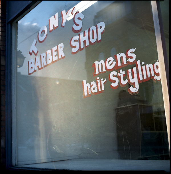 kiev88_tonysbarbershop.jpg