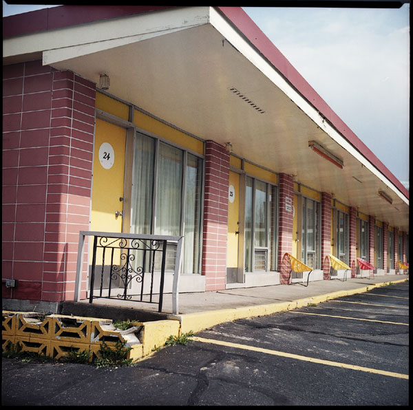 niagara_cadillacmotel2.jpg